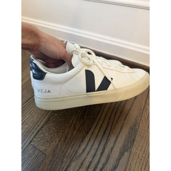 Veja CAMPO LEATHER WHITE Black EU 42 Women’s Sz 10.5/11 $175 - Picture 13 of 15